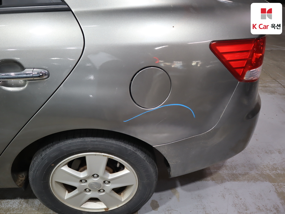 كيا فورتي 2011 - صورة 37