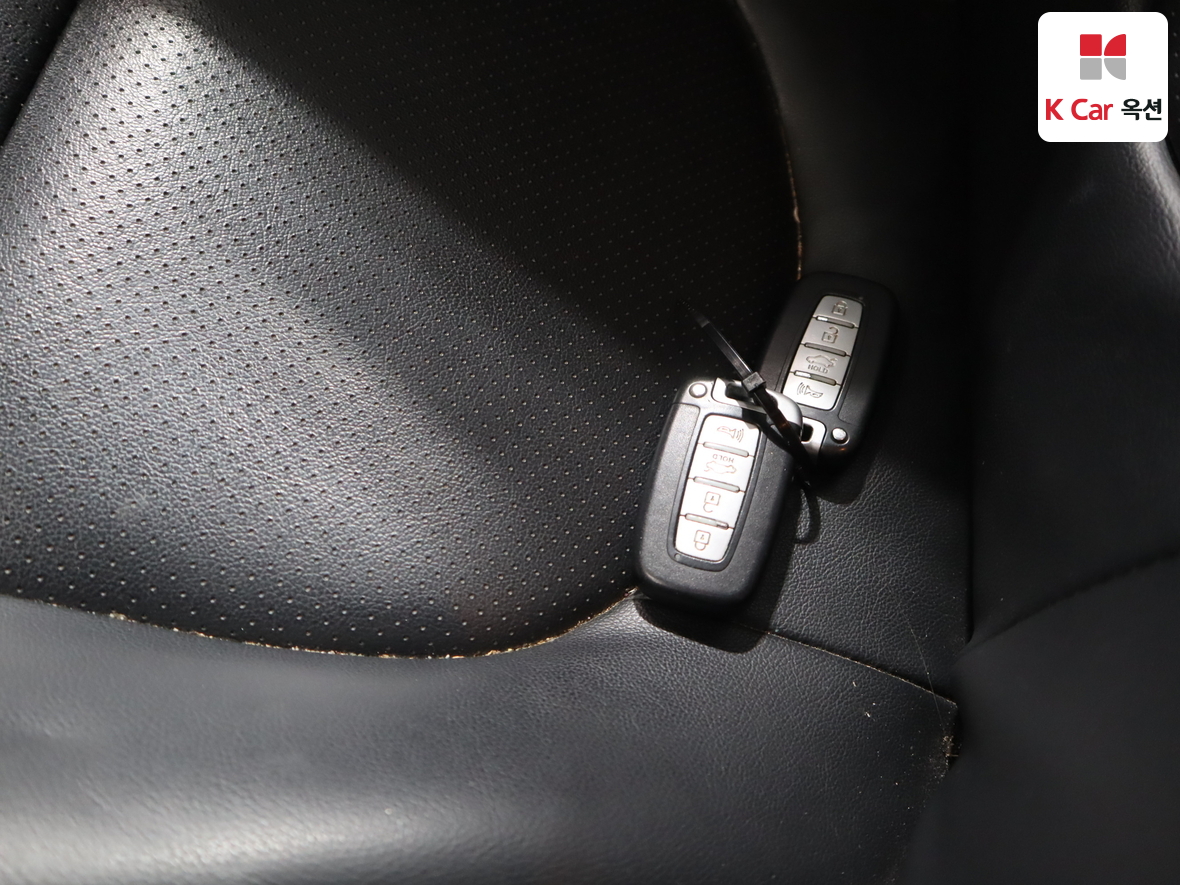 كيا فورتي 2011 - صورة 17