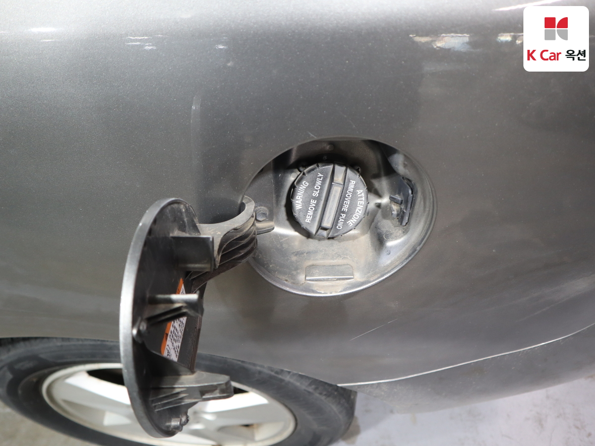 كيا فورتي 2011 - صورة 24