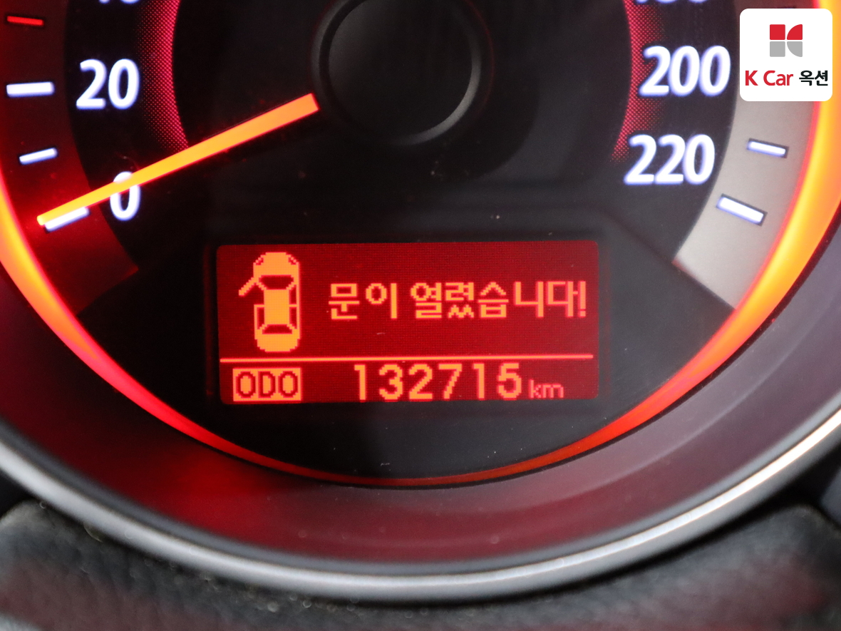 كيا فورتي 2011 - صورة 4