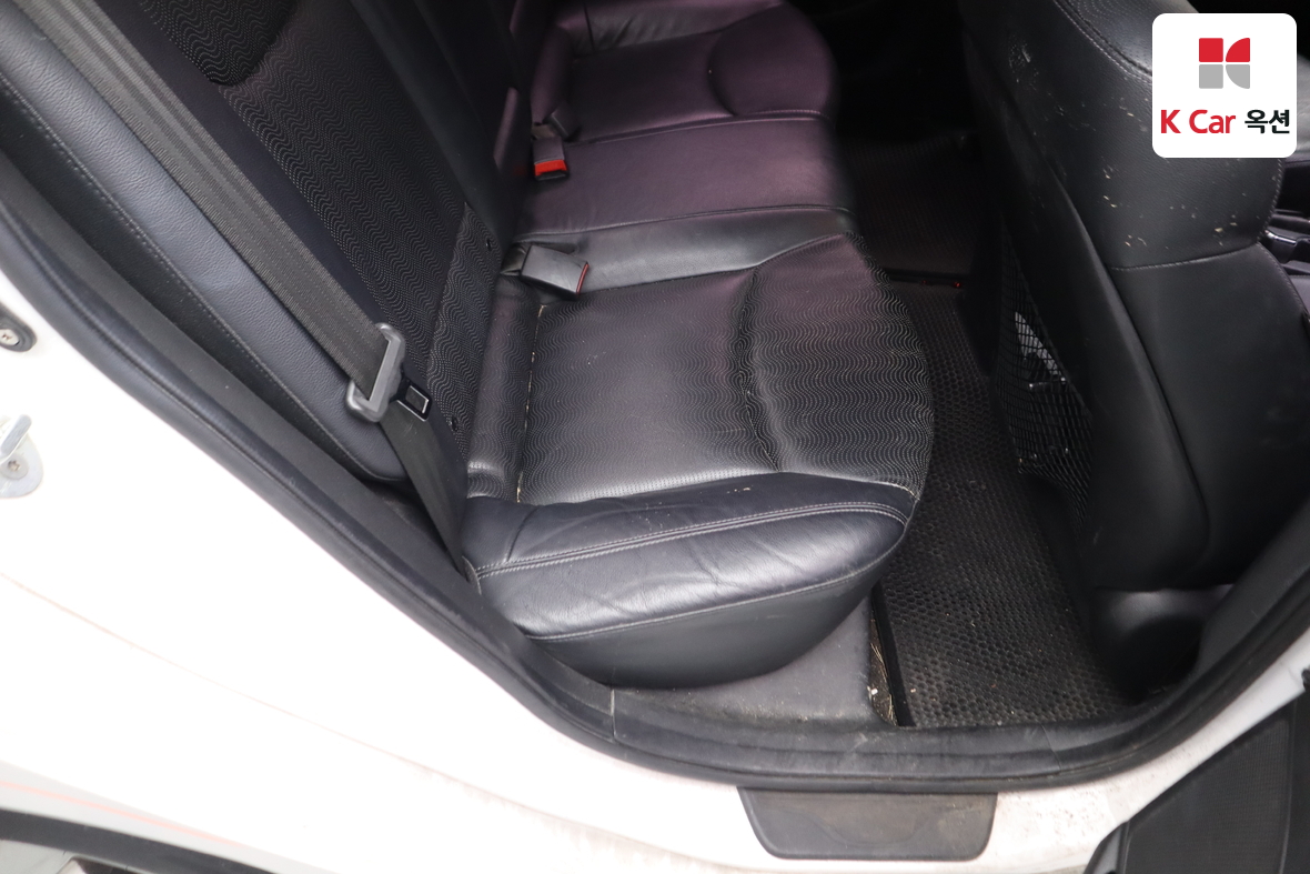 Hyundai Elantra 2012 - Image 29