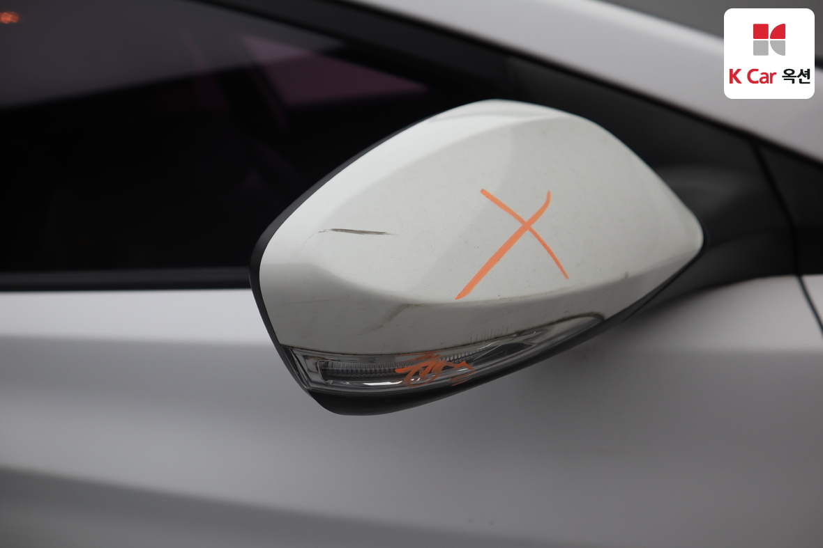 Hyundai Elantra 2012 - Image 39