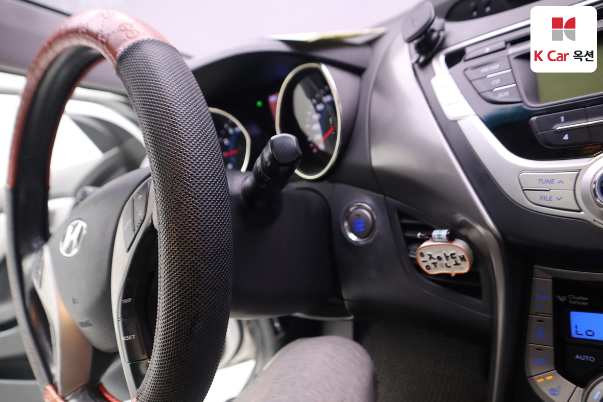 Hyundai Elantra 2012 - Image 11