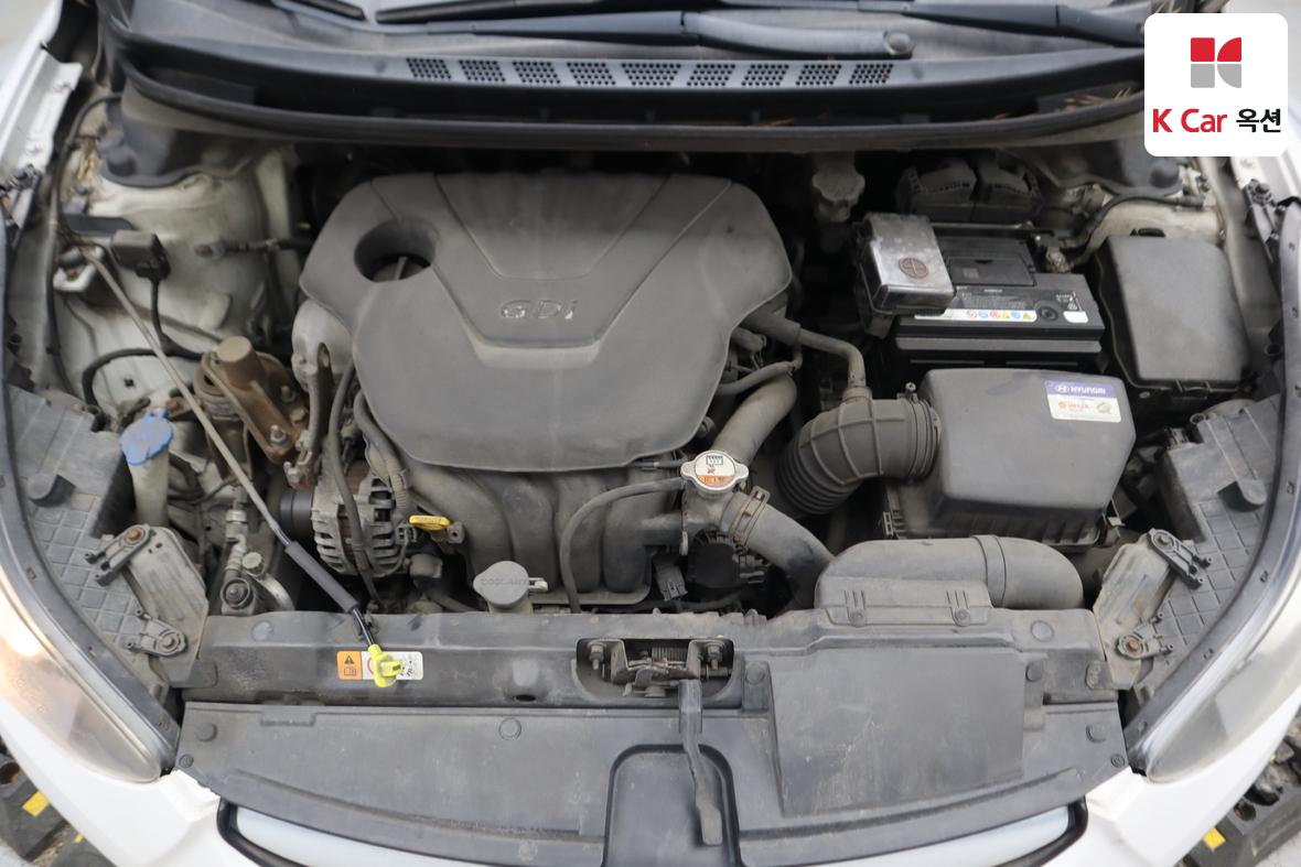 Hyundai Elantra 2012 - Image 34