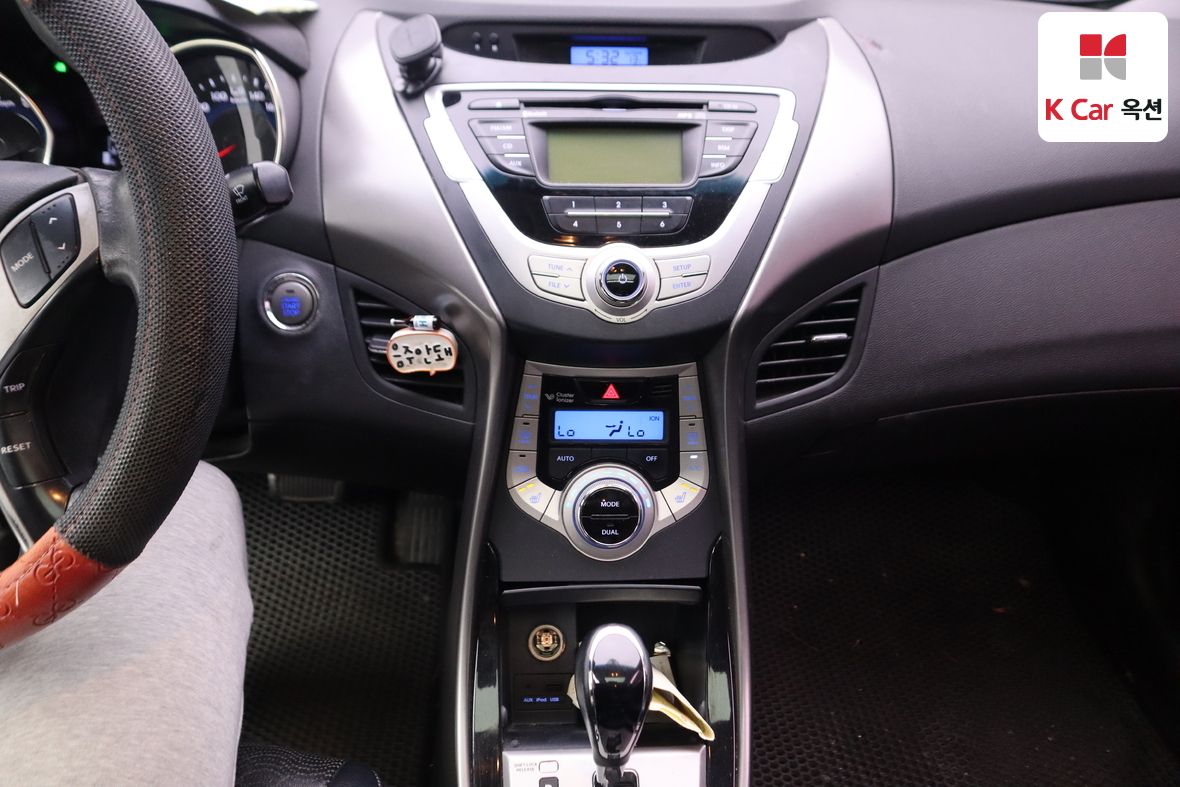 Hyundai Elantra 2012 - Image 6