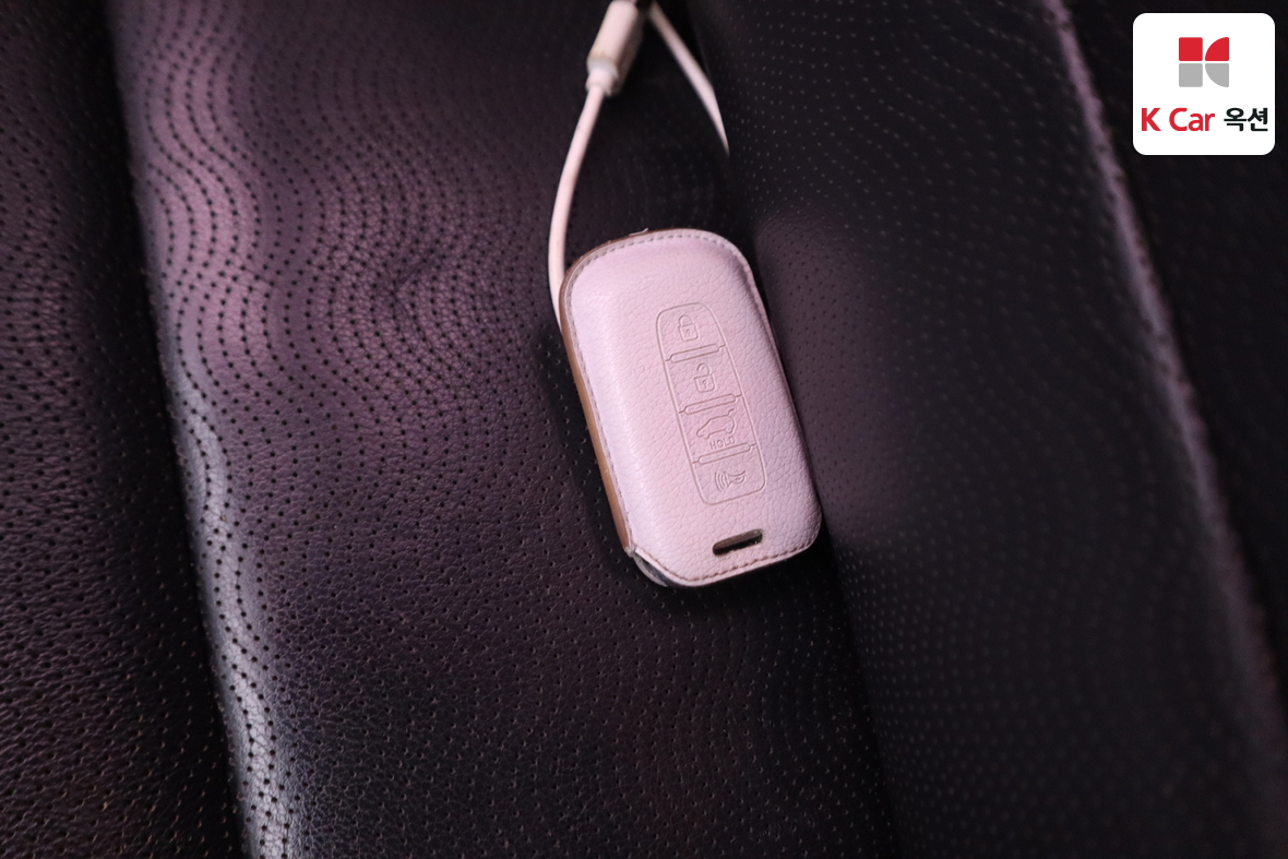 Hyundai Elantra 2012 - Image 18