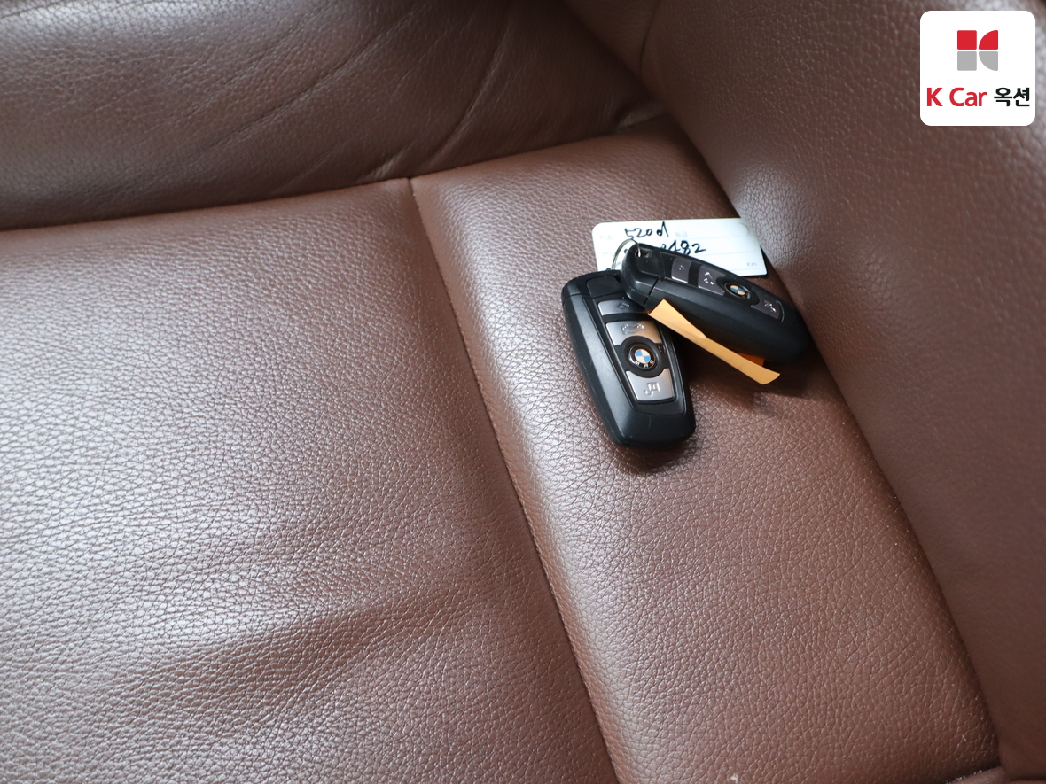 BMW 5 Series 2016 - Image 17