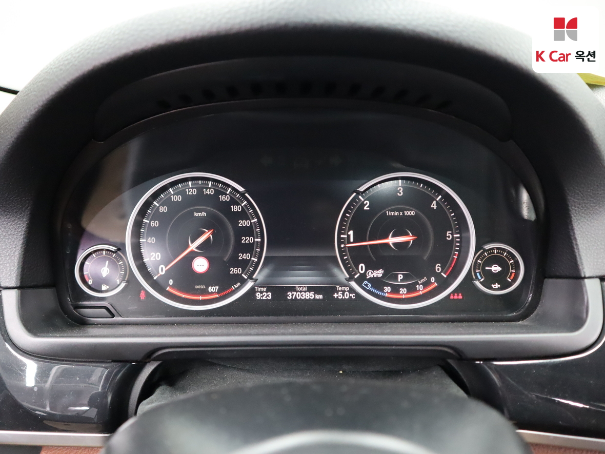 BMW 5 Series 2016 - Image 5