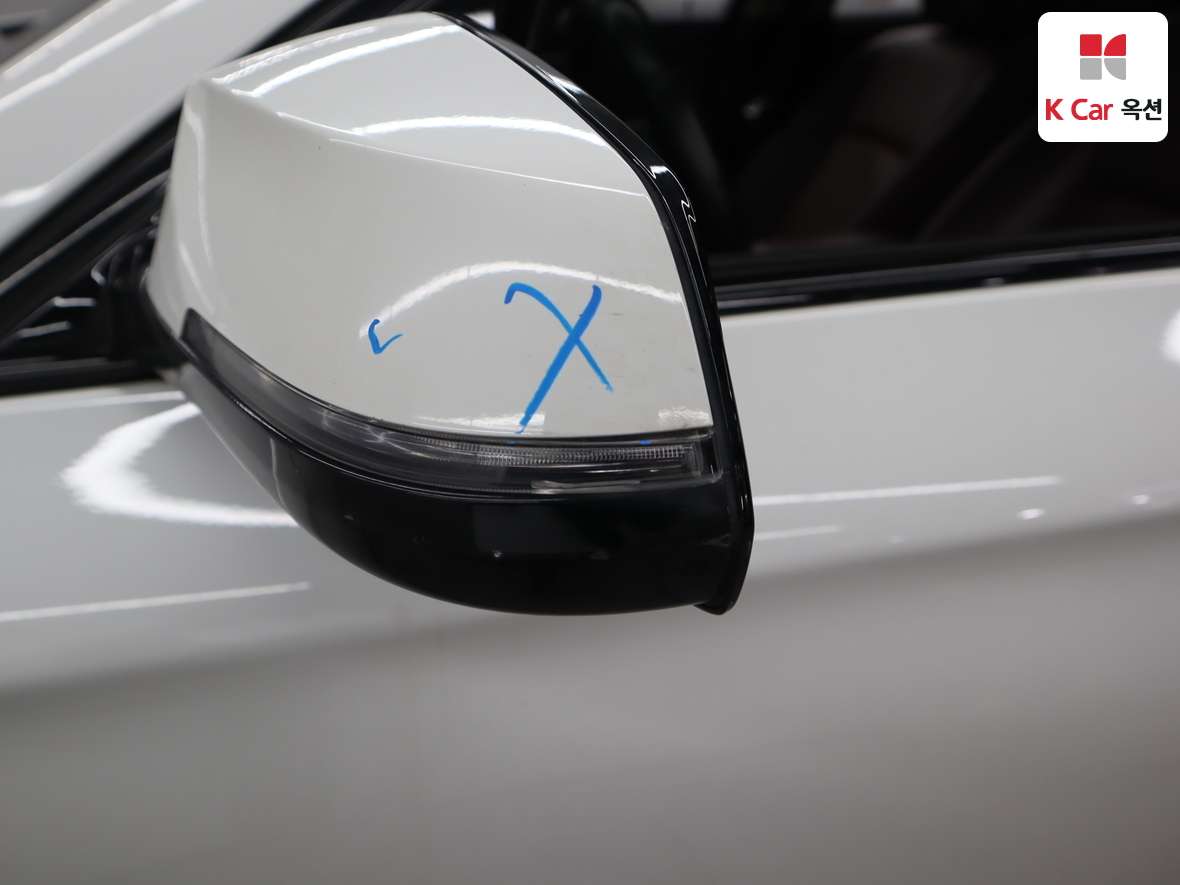 BMW 5 Series 2016 - Image 39