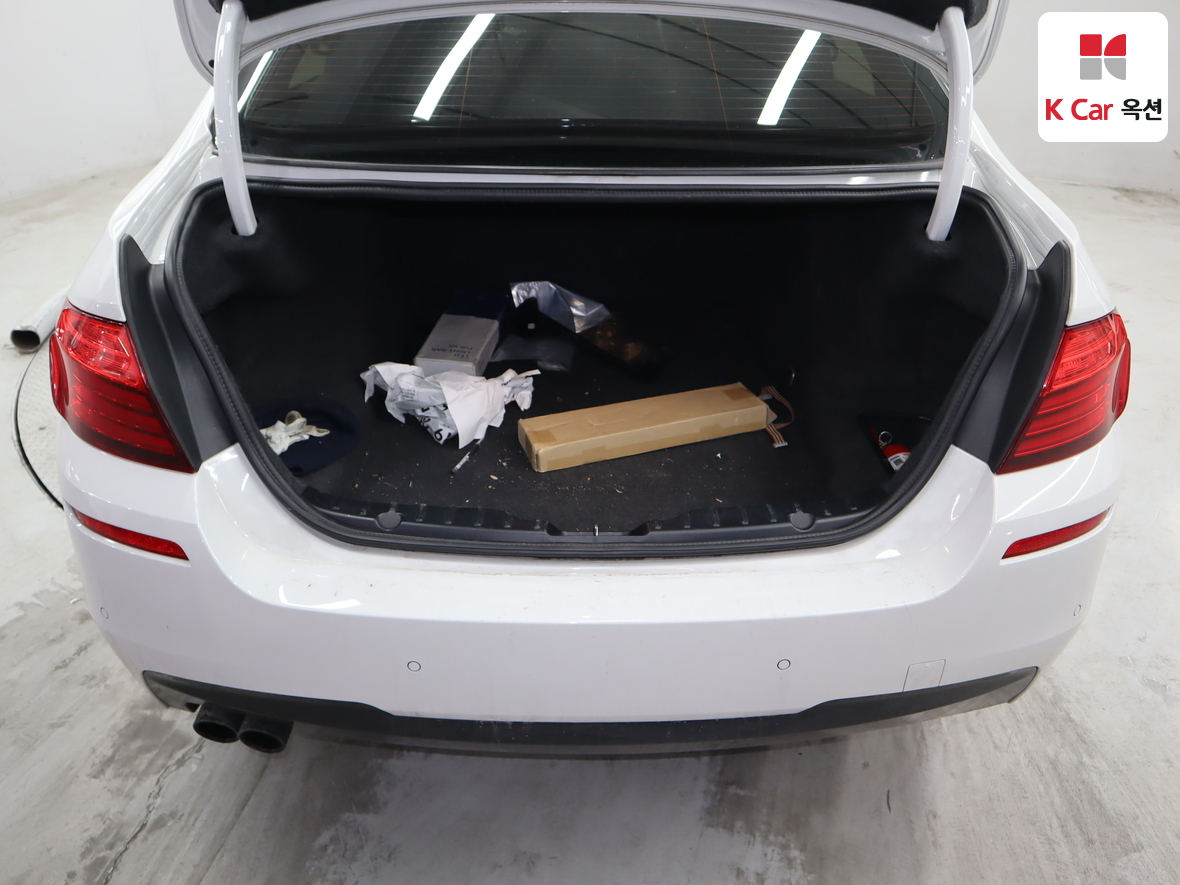 BMW 5 Series 2016 - Image 27