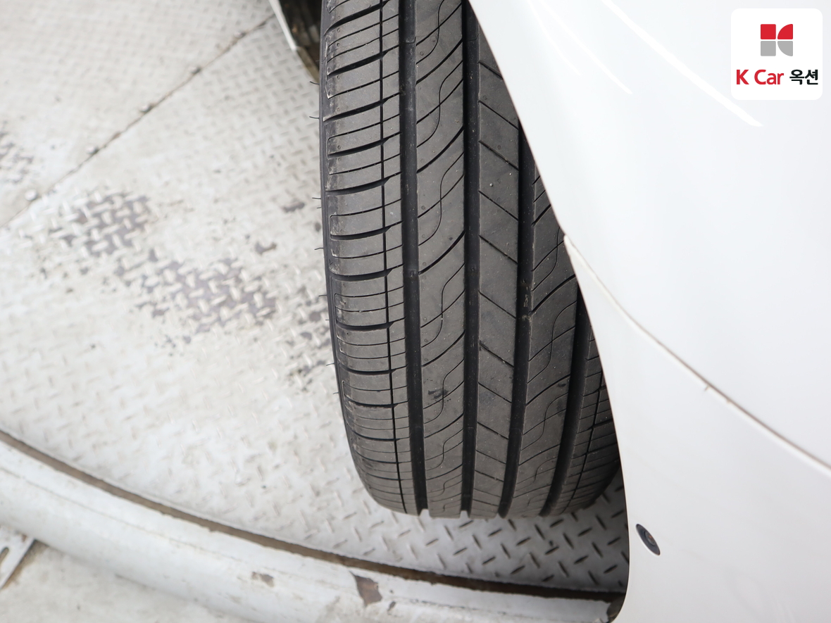 BMW 5 Series 2016 - Image 34