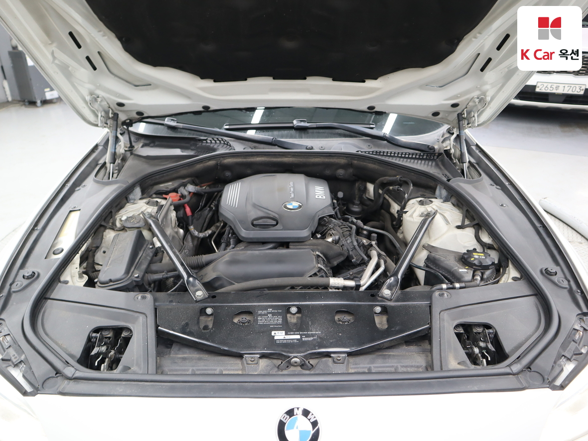 BMW 5 Series 2016 - Image 35