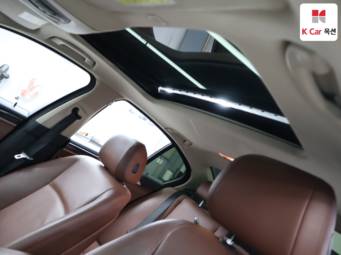 BMW 5 Series 2016 - Image 22