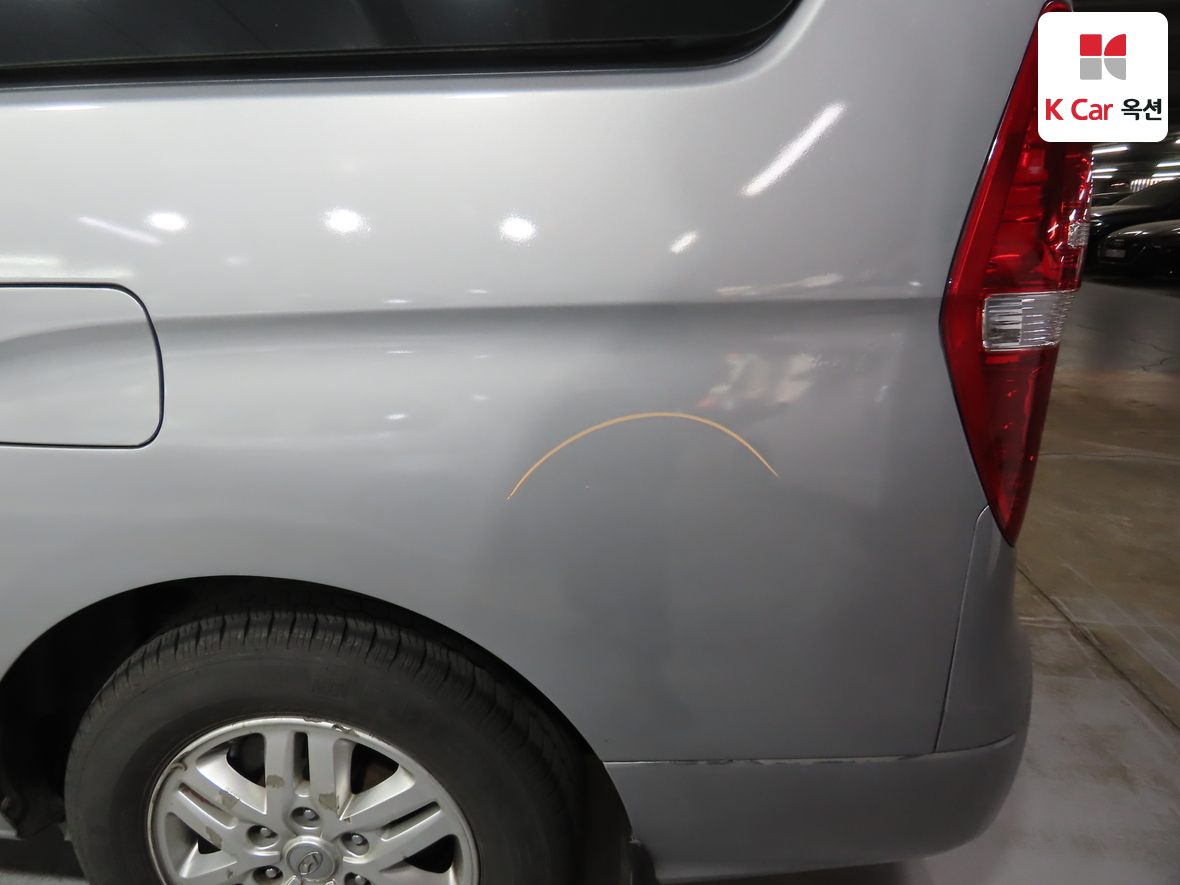 Hyundai Grand Starex 2017 - Image 38