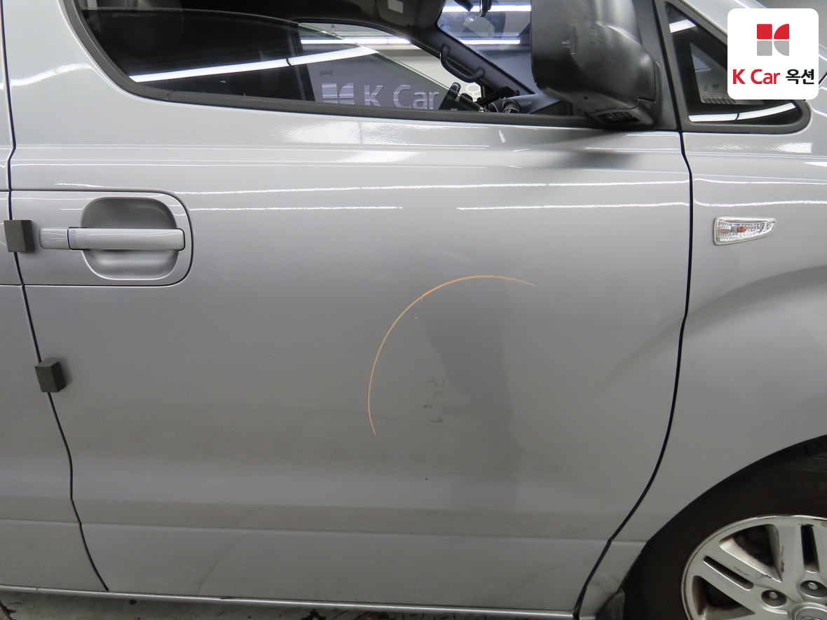 Hyundai Grand Starex 2017 - Image 44