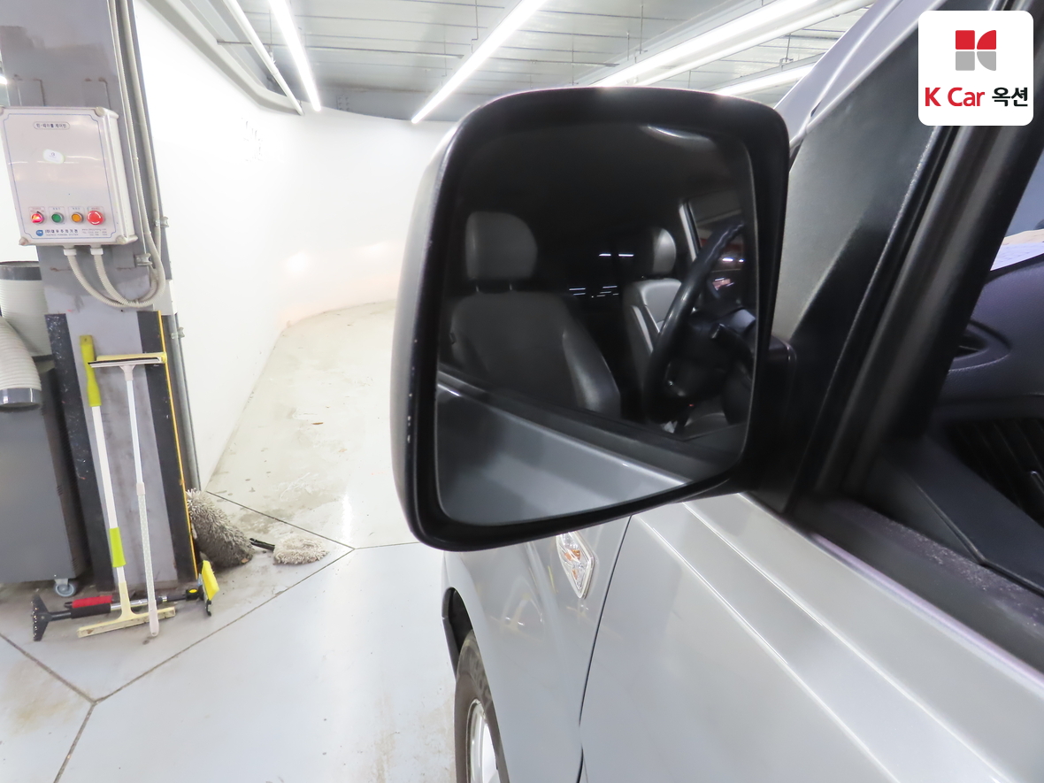 Hyundai Grand Starex 2017 - Image 22