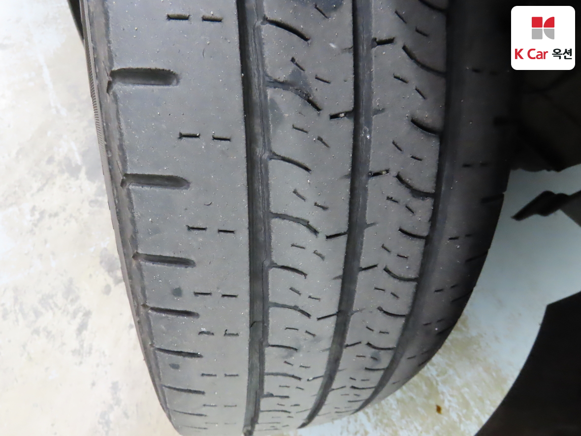 Hyundai Grand Starex 2017 - Image 31