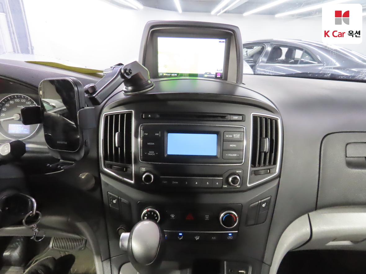 Hyundai Grand Starex 2017 - Image 6