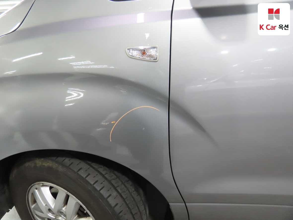 Hyundai Grand Starex 2017 - Image 36