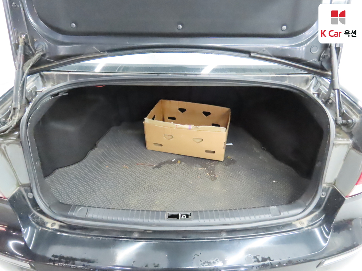 هيونداي سوناتا 2010 - صورة 25