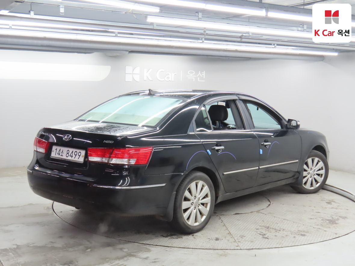 هيونداي سوناتا 2010 - صورة 2