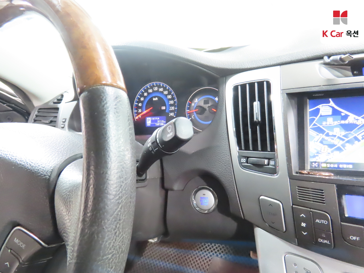 هيونداي سوناتا 2010 - صورة 11