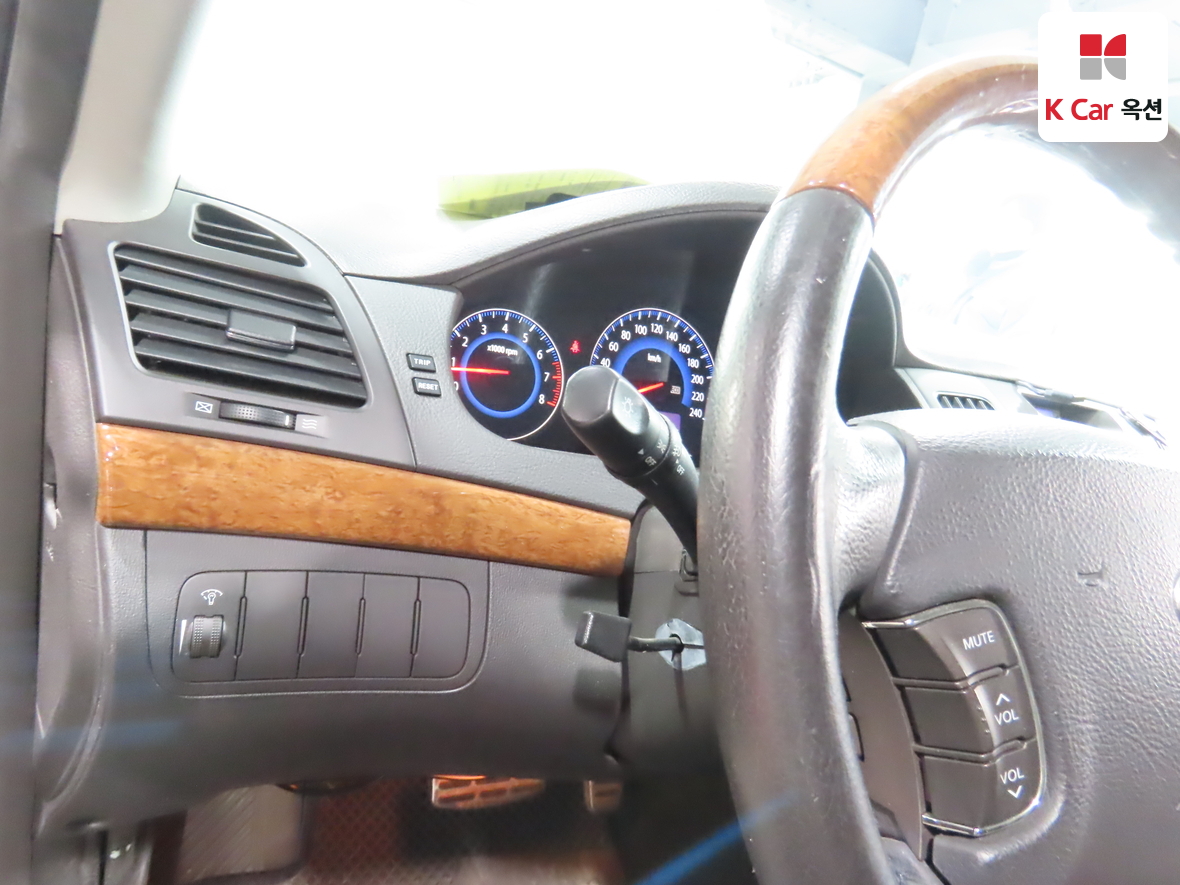 هيونداي سوناتا 2010 - صورة 9