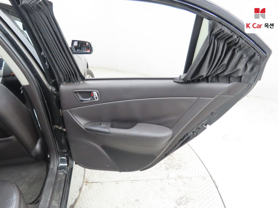 هيونداي سوناتا 2010 - صورة 26