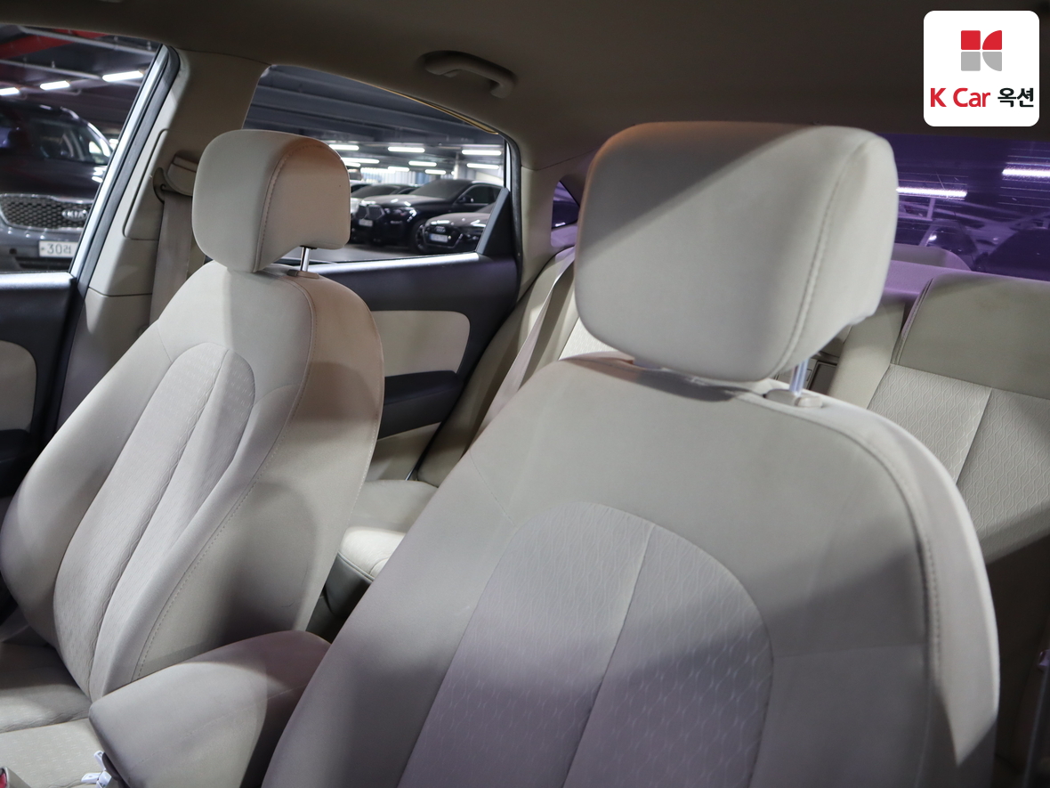 Hyundai Elantra 2007 - Image 18