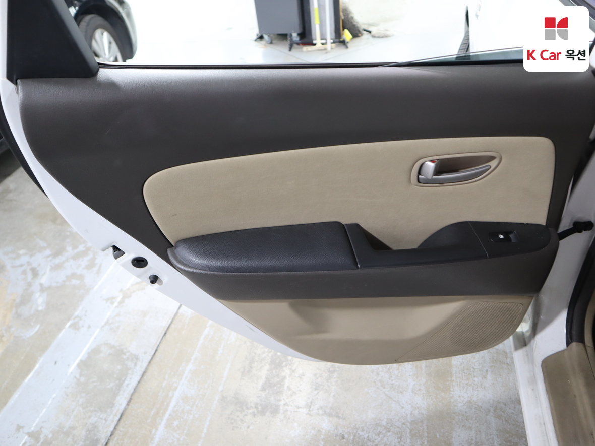 Hyundai Elantra 2007 - Image 22