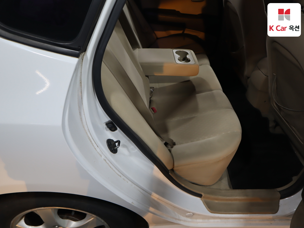 Hyundai Elantra 2007 - Image 27