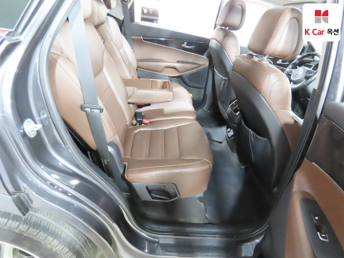 Kia Sorento 2016 - Image 32