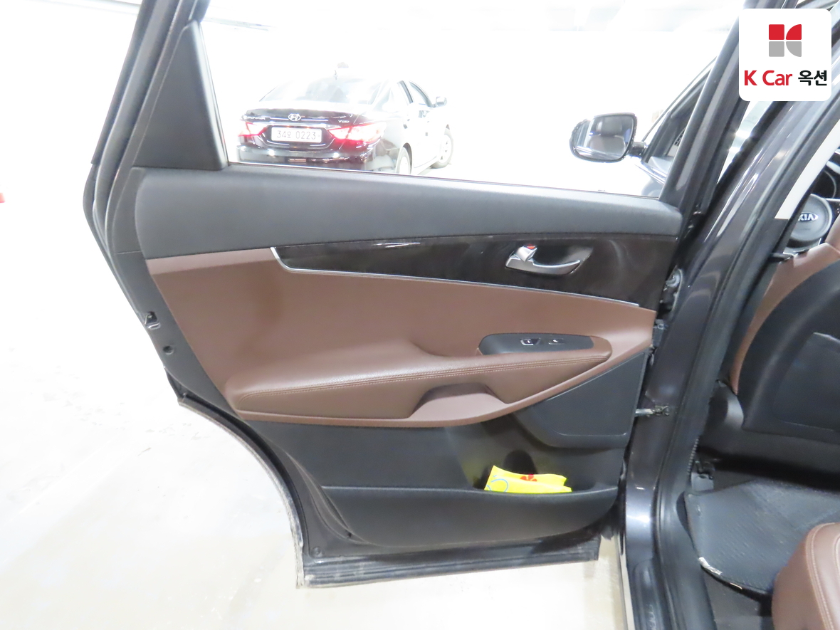 Kia Sorento 2016 - Image 25