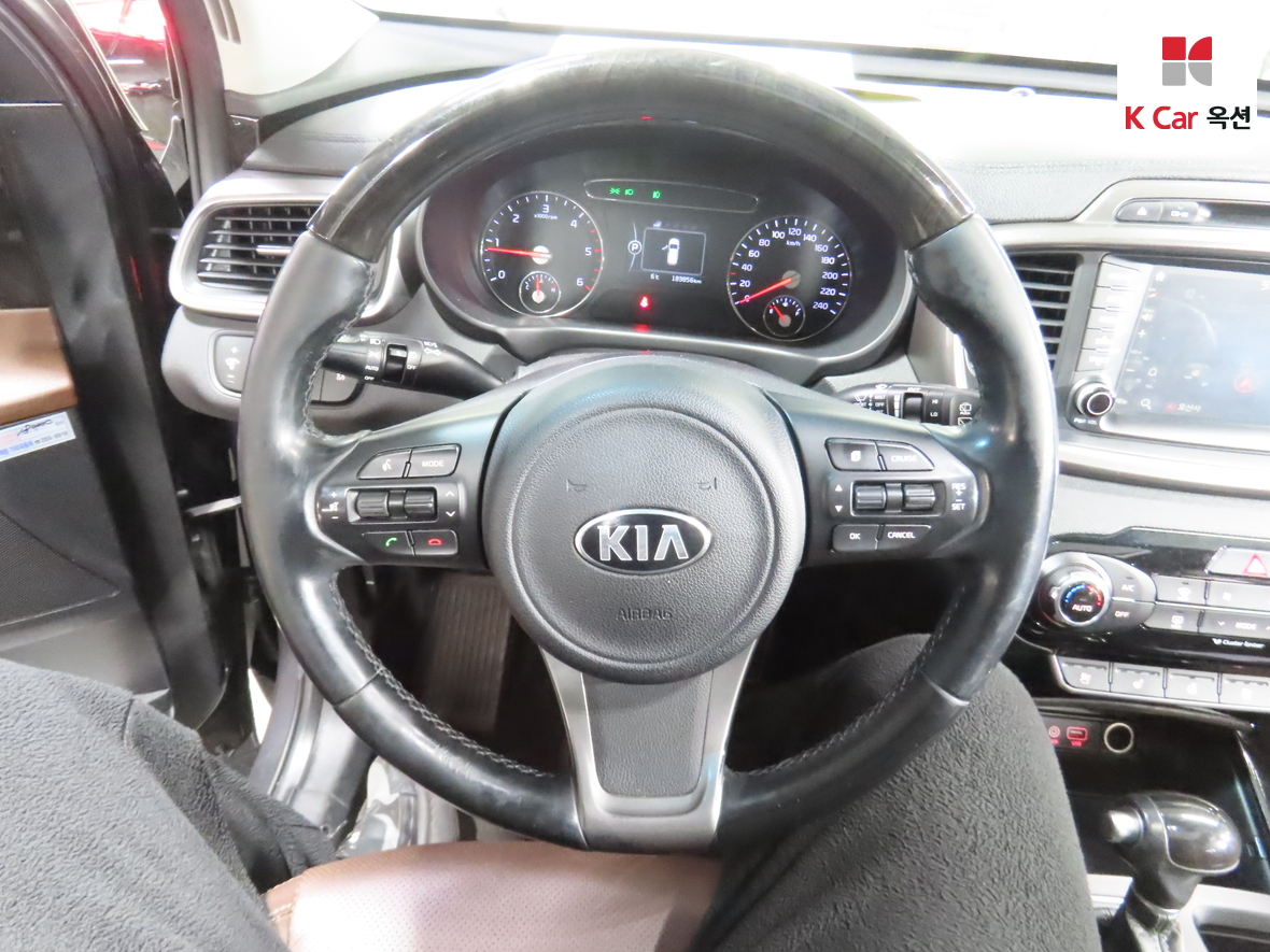 Kia Sorento 2016 - Image 10