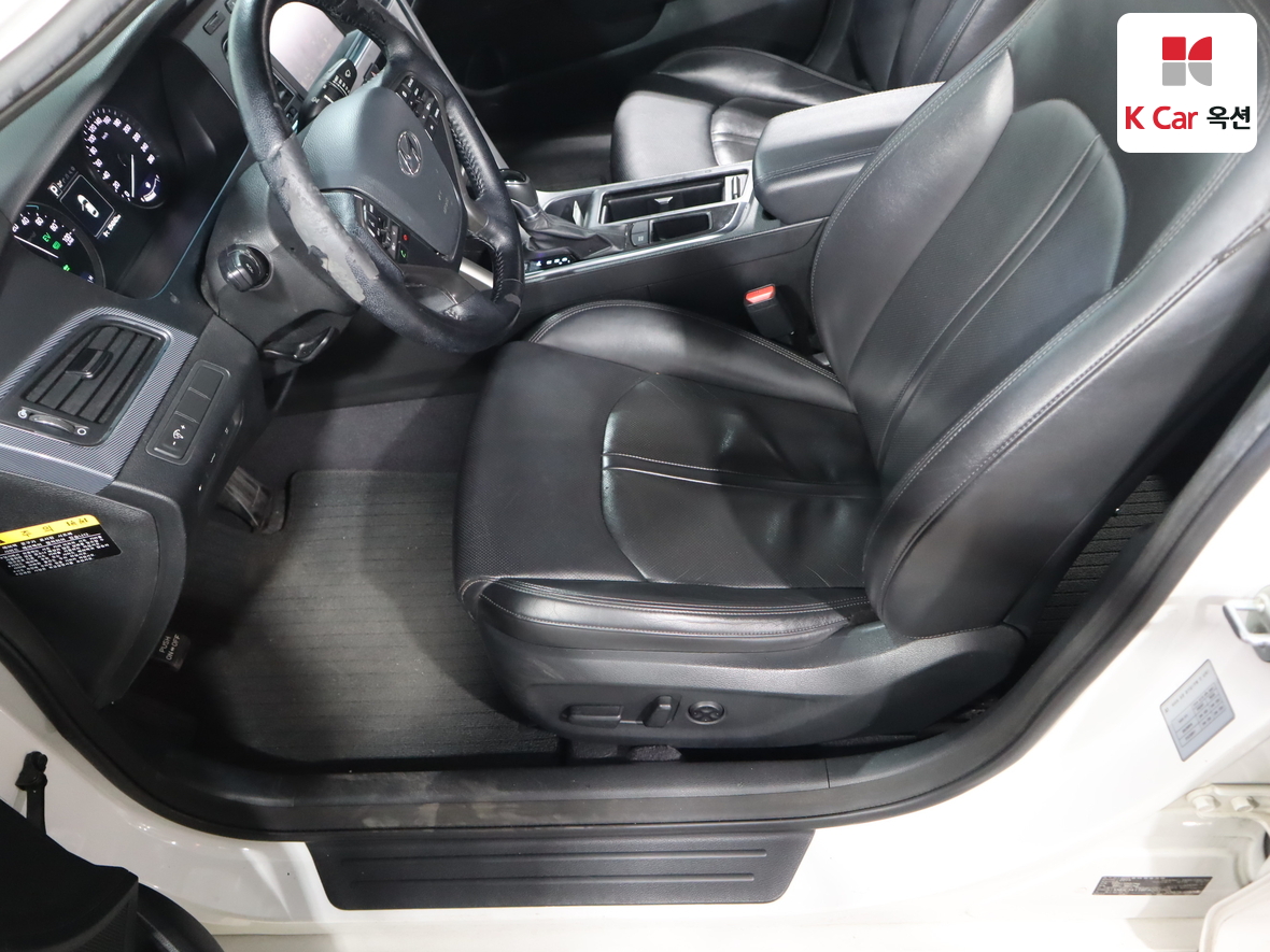 Hyundai Sonata 2015 - Image 18