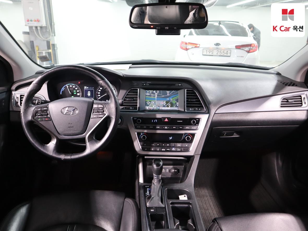 Hyundai Sonata 2015 - Image 3