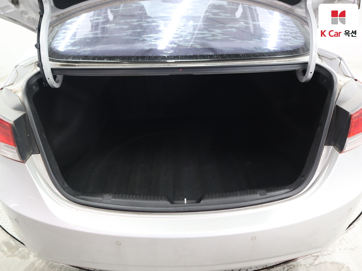 Hyundai Elantra 2014 - Image 24