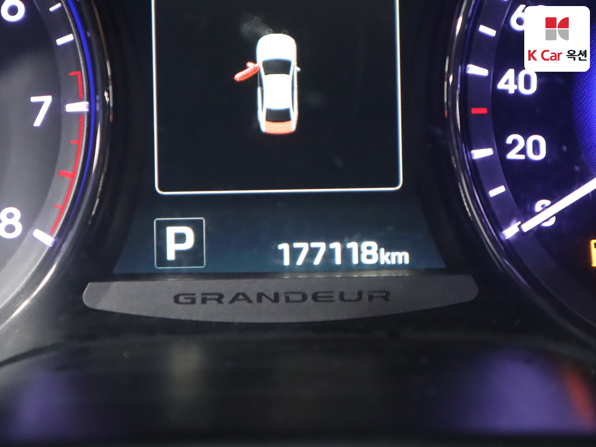 Hyundai AZERA 2016 - Image 4