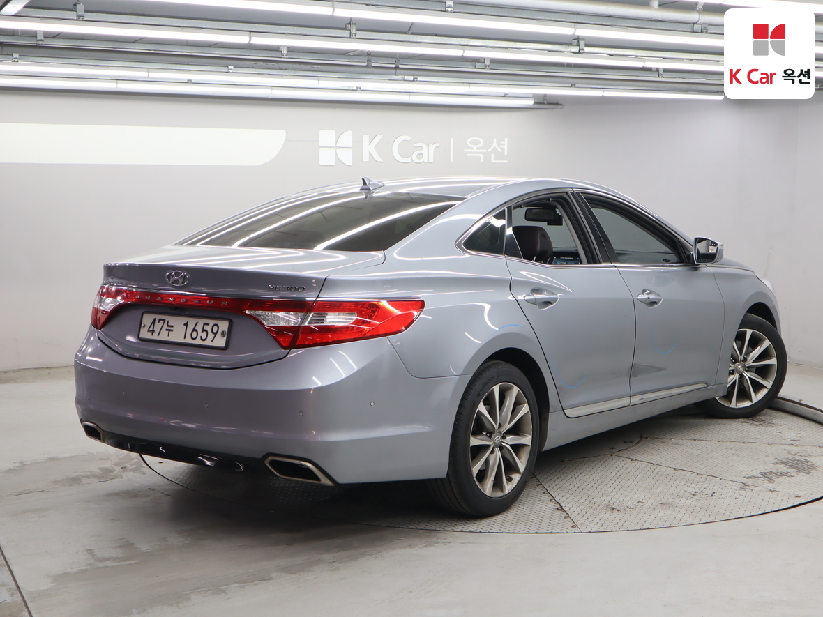 Hyundai AZERA 2016 - Image 2