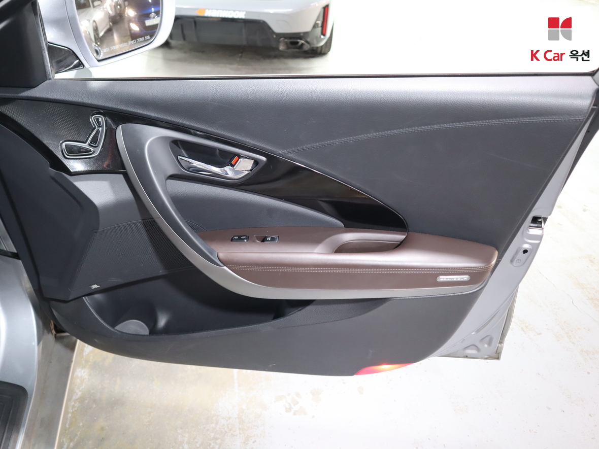 Hyundai AZERA 2016 - Image 29