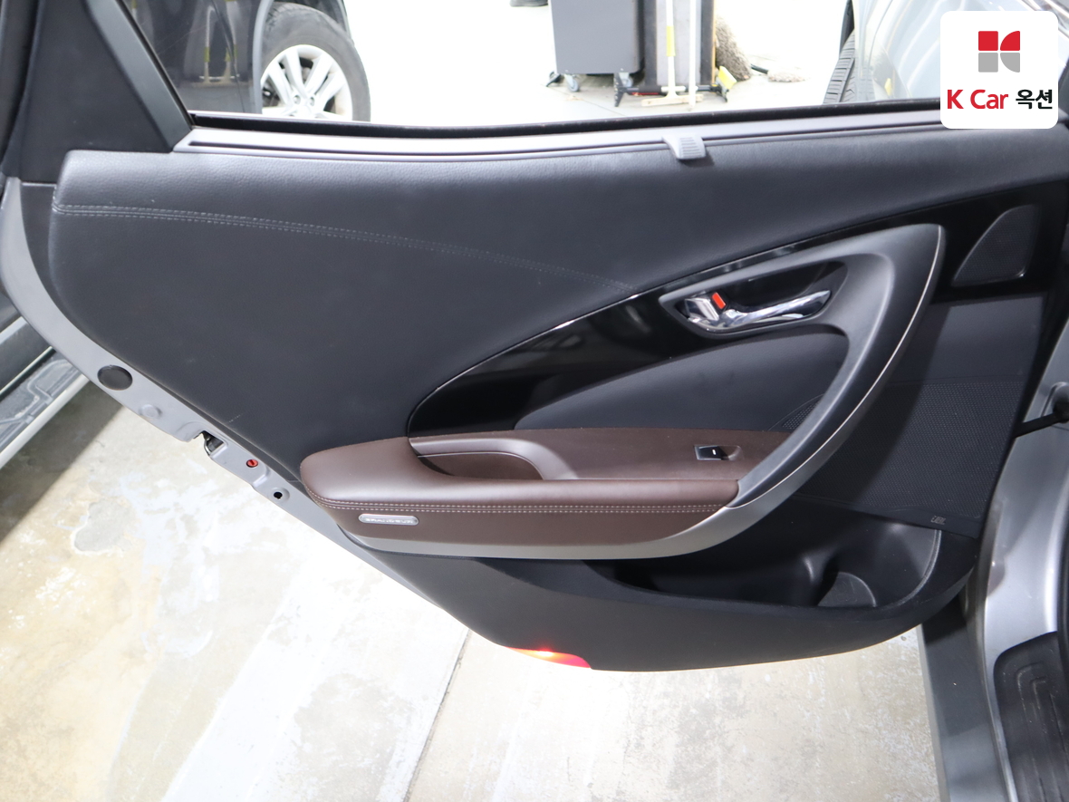 Hyundai AZERA 2016 - Image 23