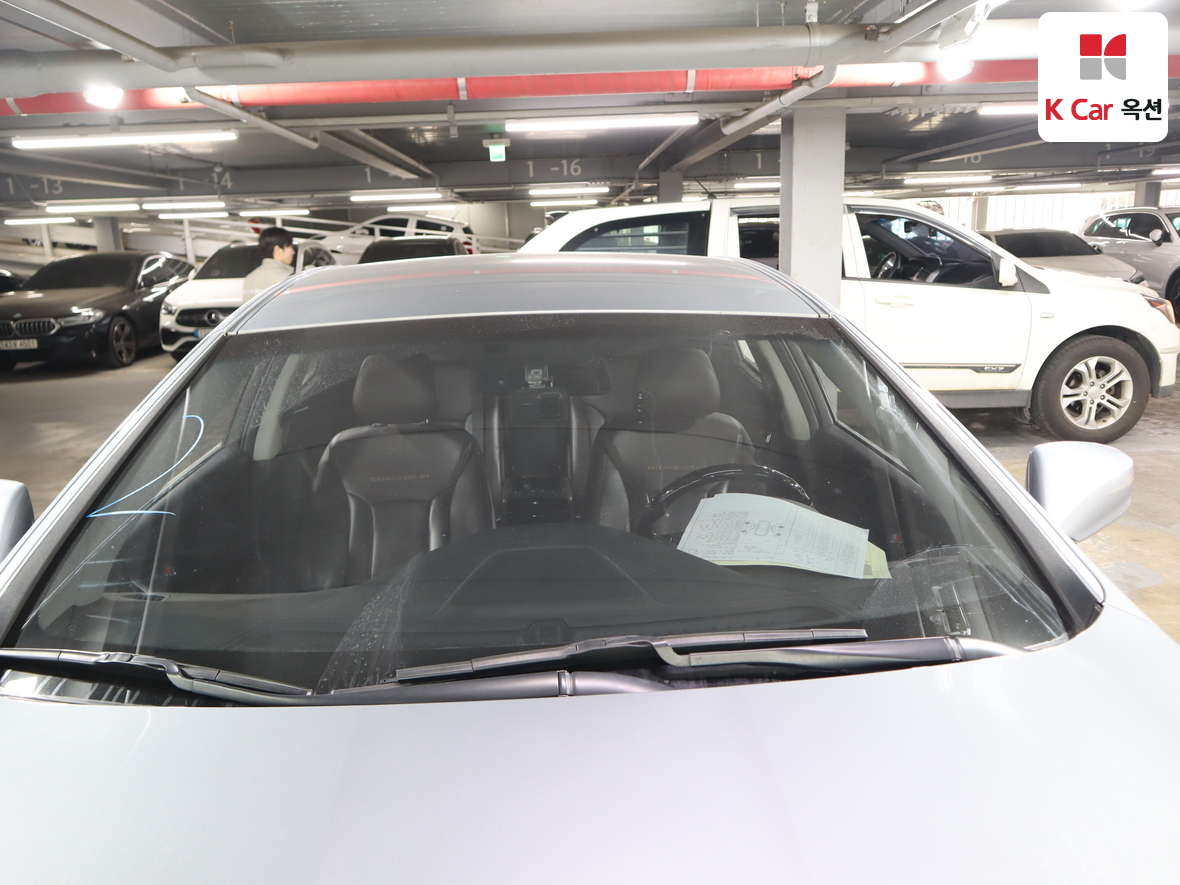 Hyundai AZERA 2016 - Image 34