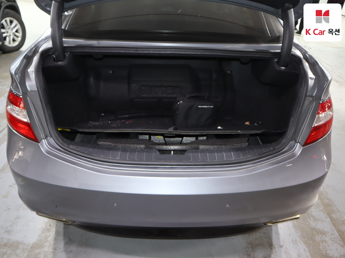 Hyundai AZERA 2016 - Image 26