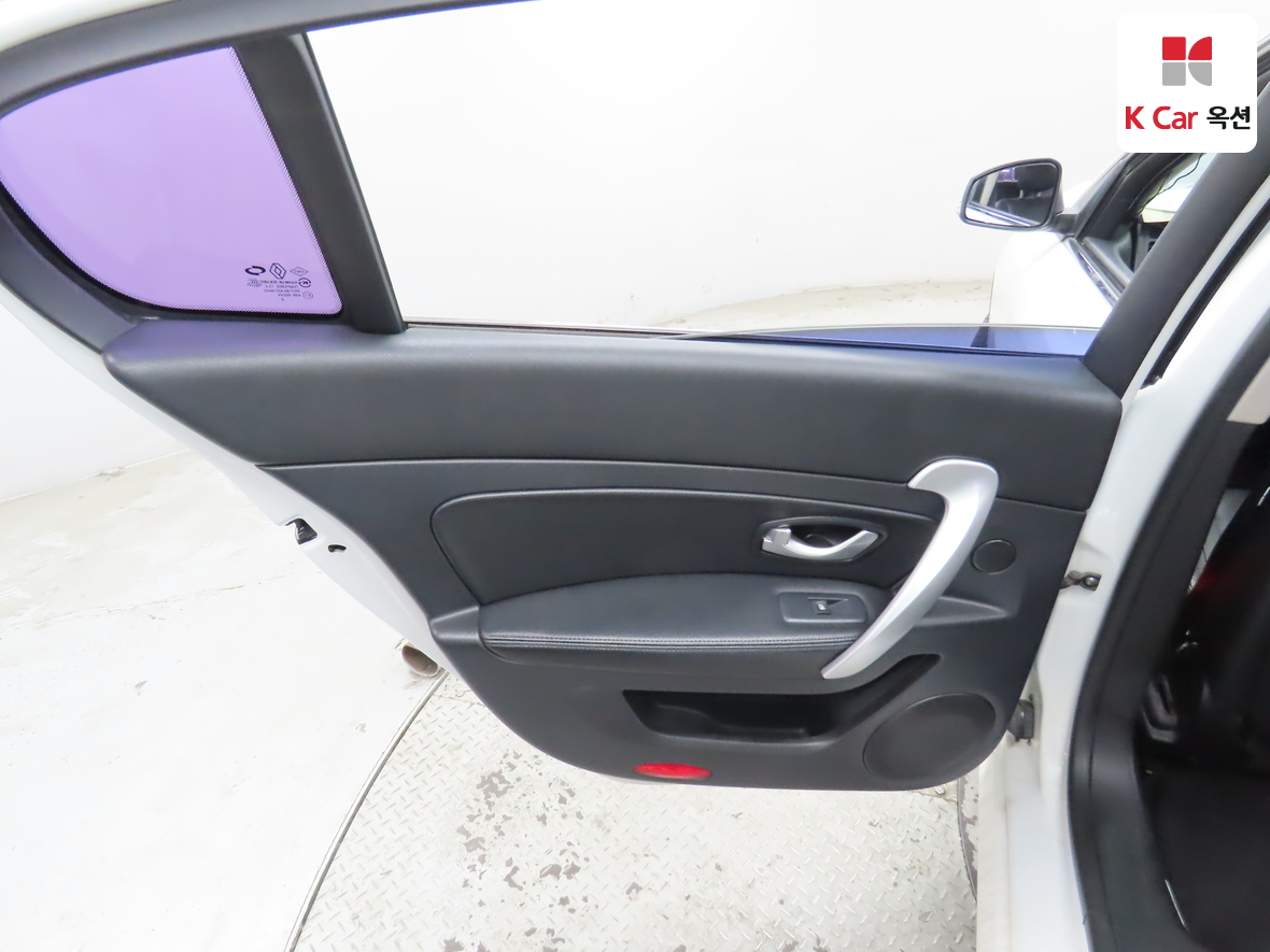 رينو سامسونج SM5 2015 - صورة 23