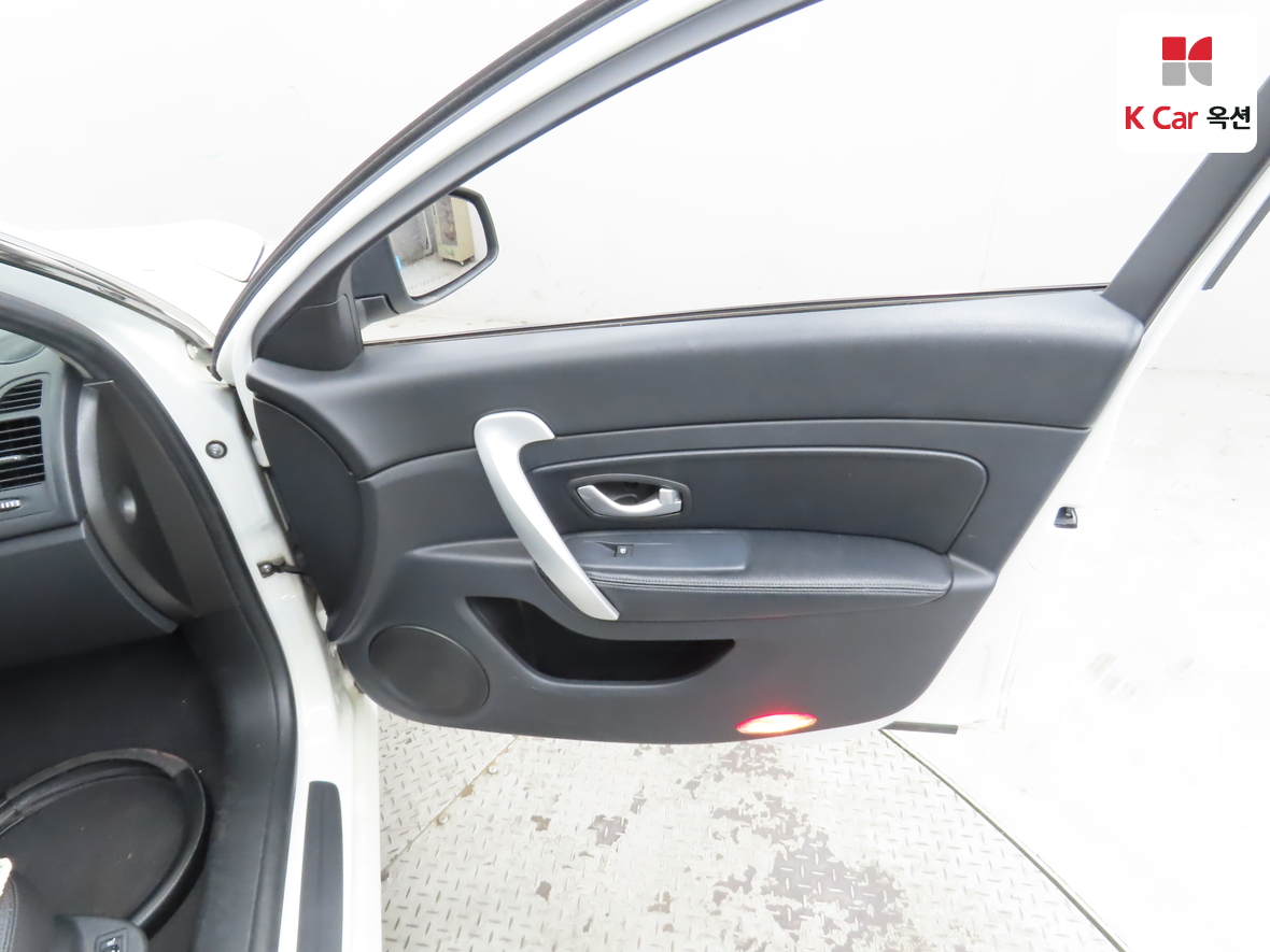 رينو سامسونج SM5 2015 - صورة 29