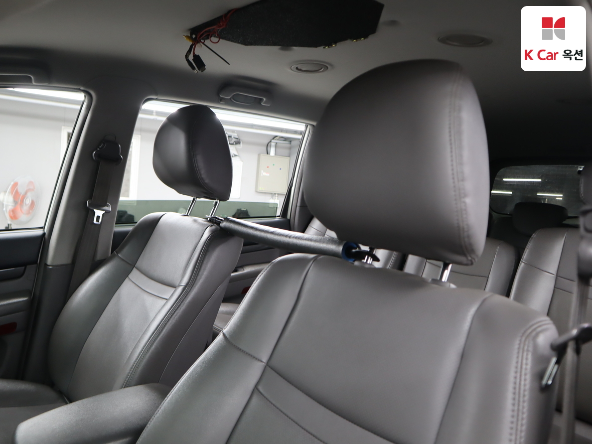 KG Mobility Korando Turismo 2014 - Image 18