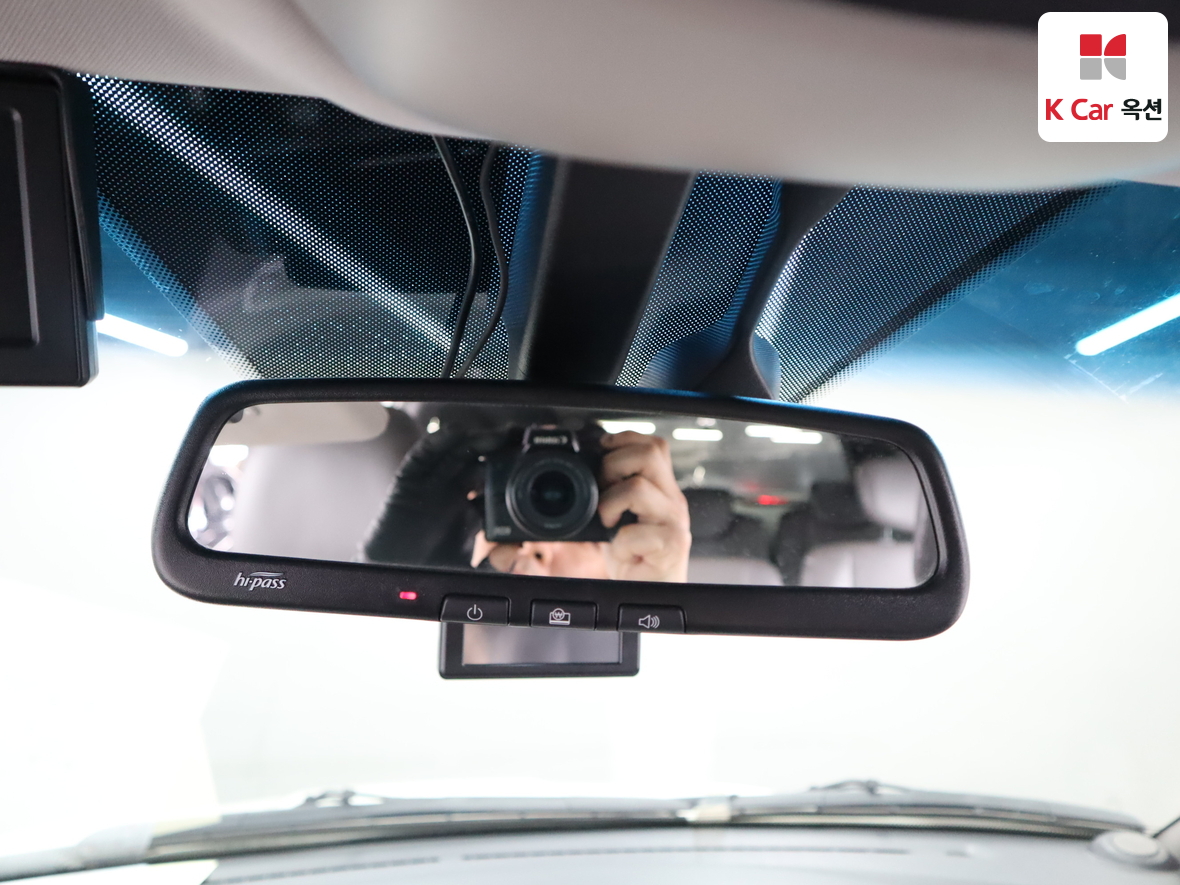 KG Mobility Korando Turismo 2014 - Image 13