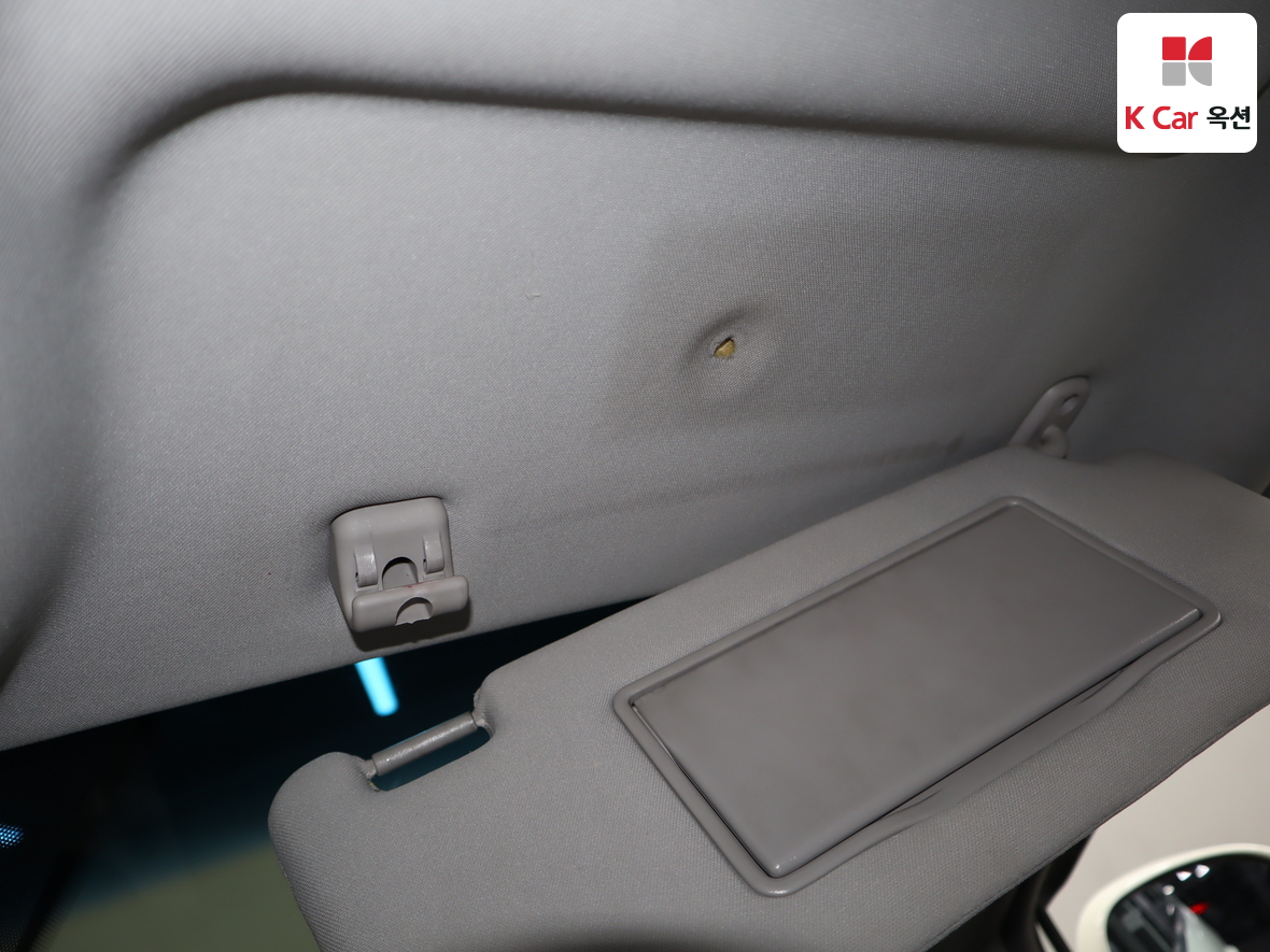 KG Mobility Korando Turismo 2014 - Image 32