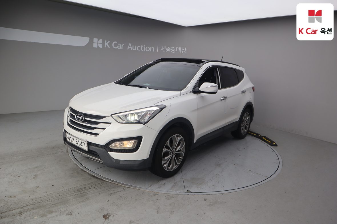 Hyundai Santa Fe 2013 - Image 1