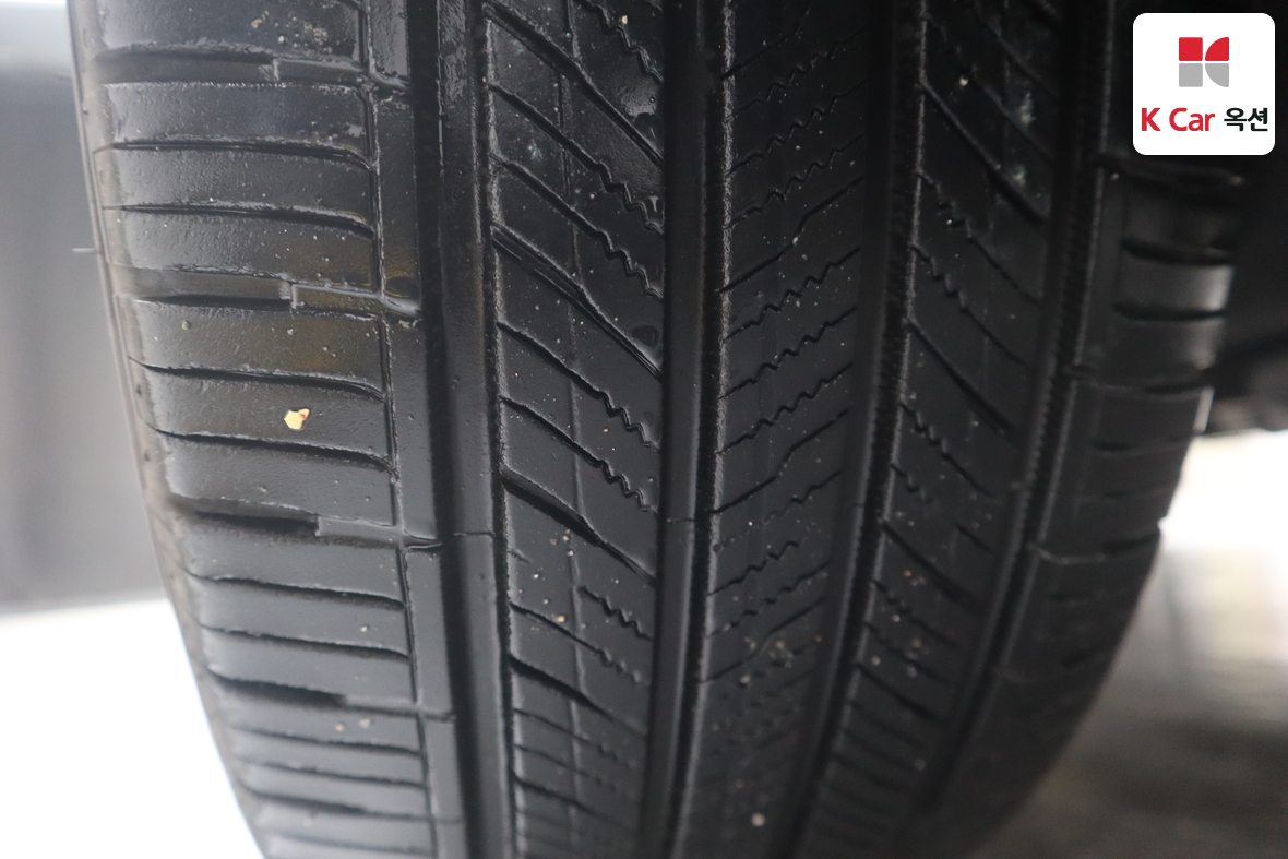 Hyundai Santa Fe 2013 - Image 33